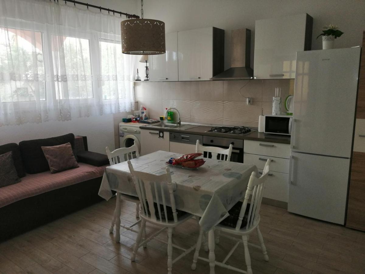 Apartman Mira 자보리치 외부 사진
